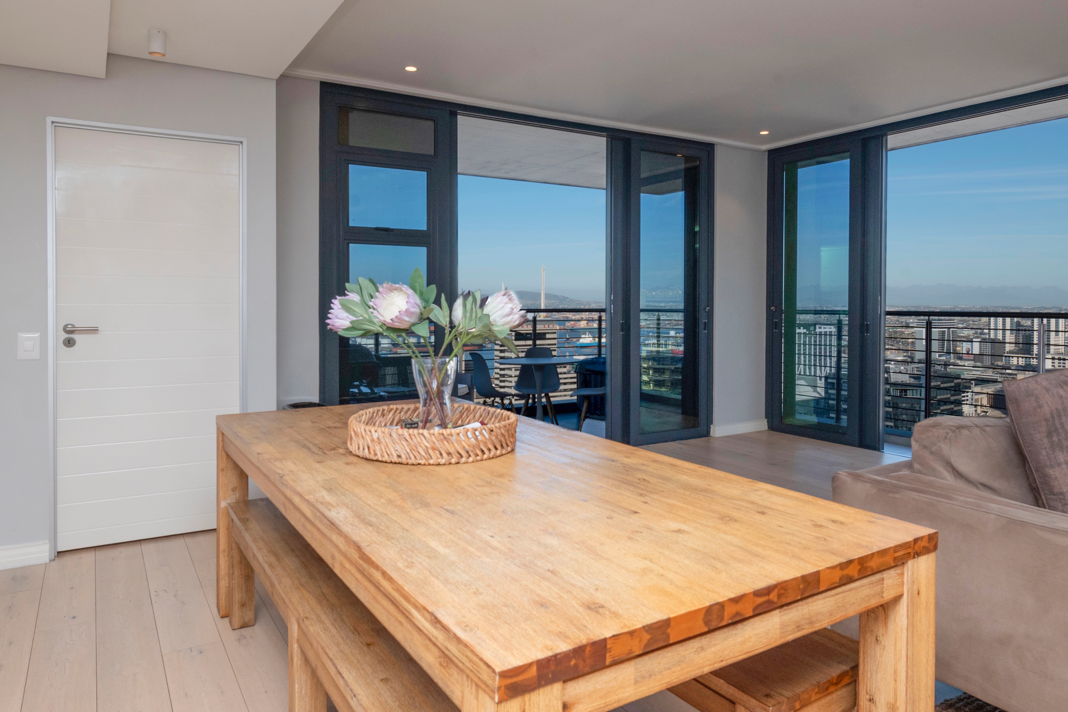 2 Bedroom Property for Sale in Cape Town City Centre Western Cape